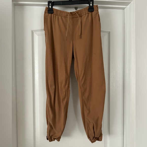 lululemon athletica Pants - lululemon athletica Pants in Brown